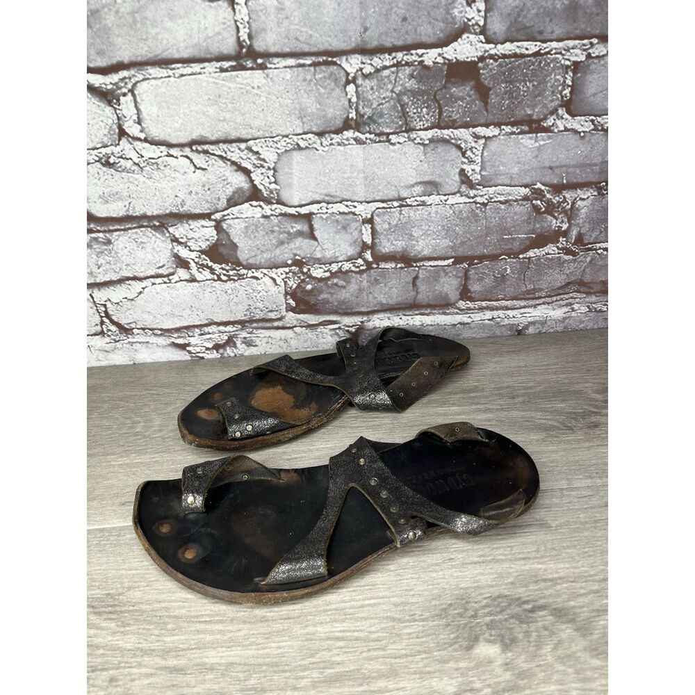 Cydwoq Studs Studded Toe Thong Sandals Women Sz 37EU/6M Brown Leather USA Made - Picture 13 of 16